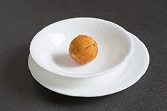 エスカルゴのアランチーニ アニスバター風味