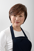 藤野 真紀子 氏